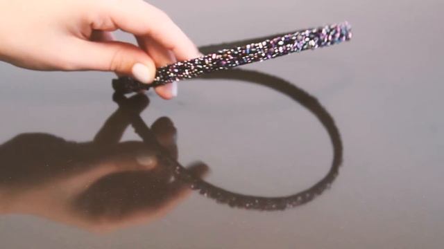 Обруч с камнями темно-фиолетовый "Топаз" смотреть онлайн