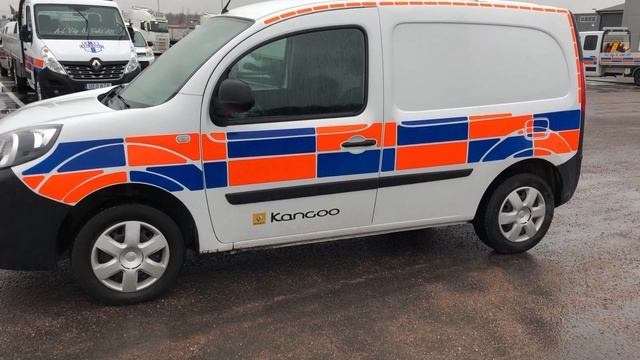 Köp Skåpbil Renault Kangoo Express II 1 5 dCi på Klaravik смотреть онлайн