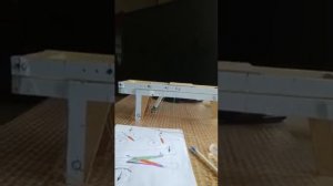 Механизм подъема кузова самосвального прицепа.