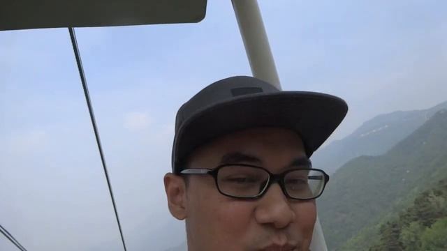 BEIJING VLOGS: THE GREAT WALL OF CHINA, CABLE CAR and TOBOGGAN RIDE DOWN! смотреть онлайн