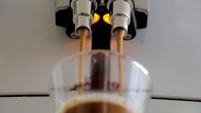 Express Coffee Machine Making Mocha смотреть онлайн