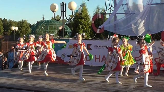 ДЭС "Веселинки" г. Ижевск Композиция "Вёснушка" Зоопарк, 03 06 2021г смотреть онлайн