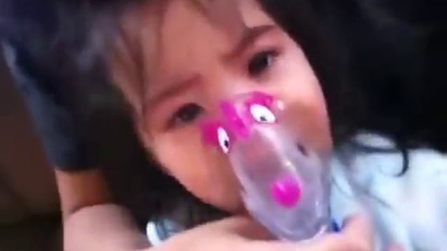 Danika Doesn't Like the Nebulizer :( смотреть онлайн