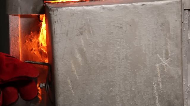 Жидкое, закаленное, многослойное стекло. Экскурсия на стекольный завод и краш-тест смотреть онлайн