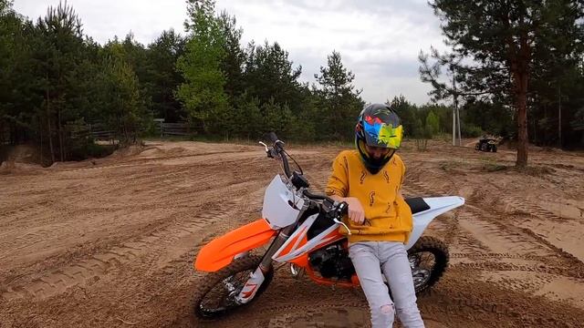 BRP vs KTM.СОРЕВНУЕМСЯ с ПАПОЙ!!!ДРИФТИМ ... смотреть онлайн