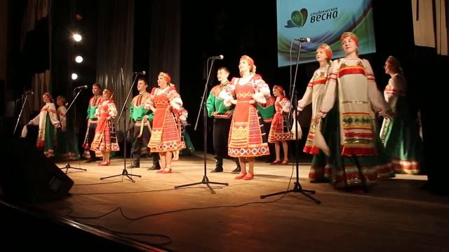 Вокально-хореографический ансамбль Белогорье Возле речки (Яковлевский район) смотреть онлайн