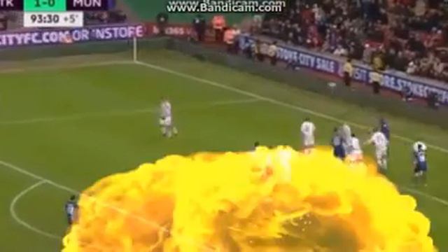 шикарный гол Руни со штрафного и празднование Стариджа смотреть онлайн