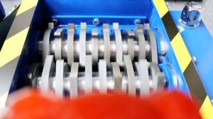 Шредер сожрал ЖЕЛЕЙНОГО МЕДВЕДЯ ЛАКИ и его Игрушки