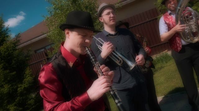 Caravan (Караван) Balkan