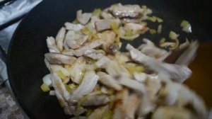 ШИКАРНОЕ БЛЮДО ИЗ СВИНОГО КАРБОНАТА/СВИНИНА В СМЕТАНЕ/КАК ПРИГОТОВИТЬ ВКУСНО СВИНОЙ КАРБОНАТ/