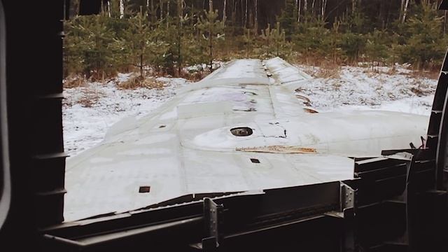 PLANE LEFT BEHIND смотреть онлайн
