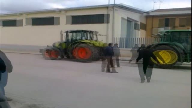 John deere vs New Holland смотреть онлайн