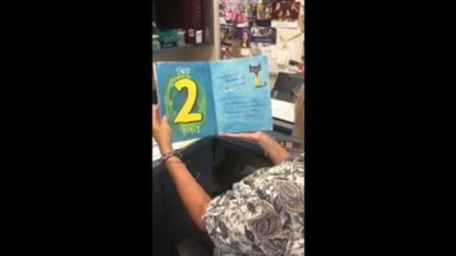 Pete the Cat and His Four Groovy Buttons with Miss Rosemary смотреть онлайн