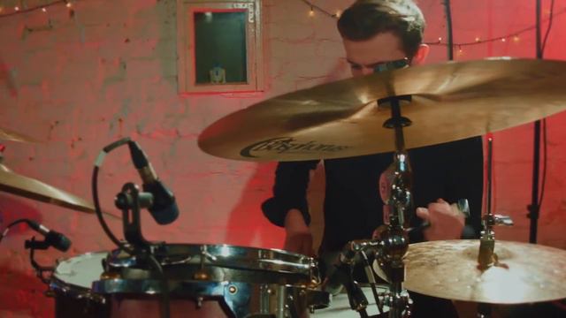 Tom Seals Presents...Fly Me To The Moon (Frank Sinatra Cover) смотреть онлайн
