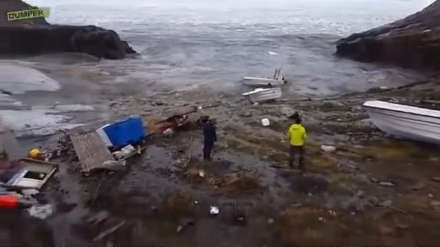 Страшная приливная волна смотреть онлайн