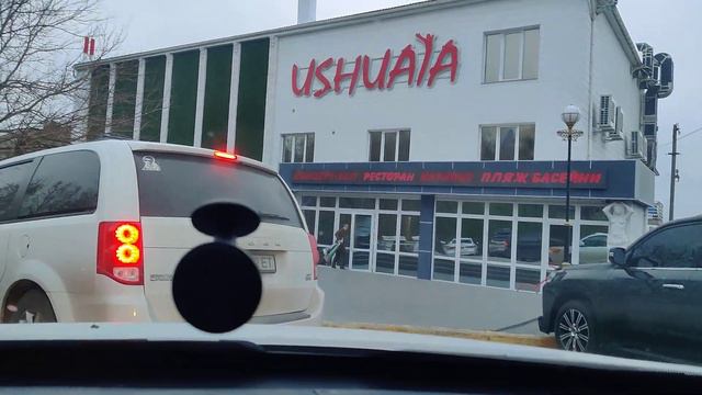 а Сенкевич тем временем шмыг в ushuaya смотреть онлайн
