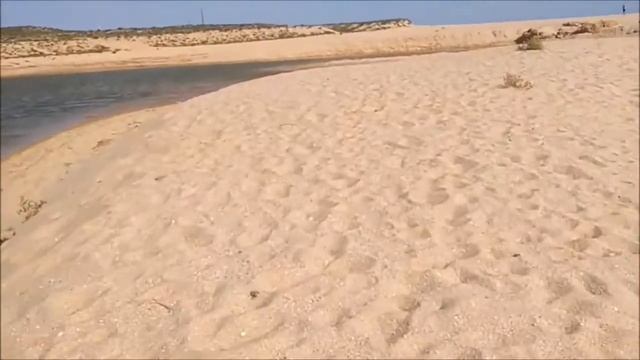 Portugal. Река впадающая в океан...что нашли после шторма...пляжи Португалии смотреть онлайн