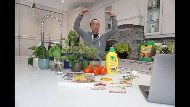 Expert Gardening Tips with Frankie Flowers смотреть онлайн