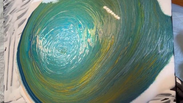 Акриловая заливка, FluidArt, грязный стакан и техника Bloom, смотрим и получаем удовольствие смотреть онлайн