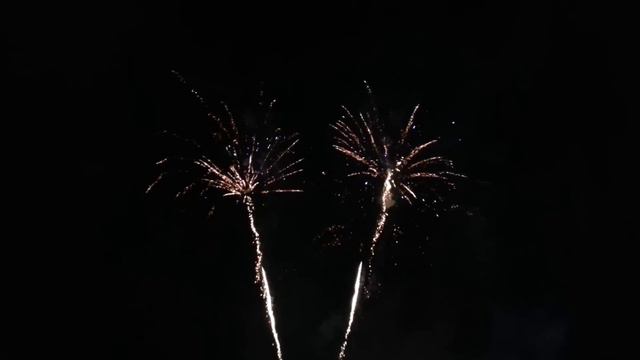 Фейерверк в Роял Бич смотреть онлайн