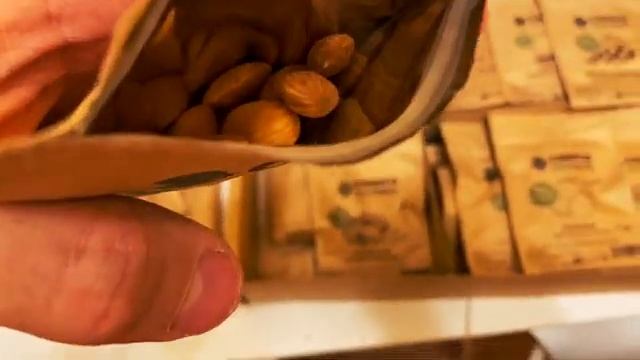 Распаковка и обзор набора Chocorawbox Mix Box для приготовления шоколада