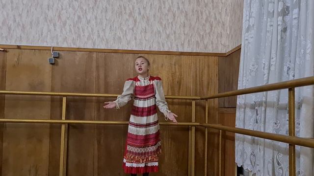 Виктория Розова , "Загорелась во поле ковылка "folk song смотреть онлайн