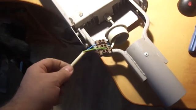 Уличный светодиодный светильник ДКУ-02-095-0101-65Д, ремонт _ 3 смотреть онлайн