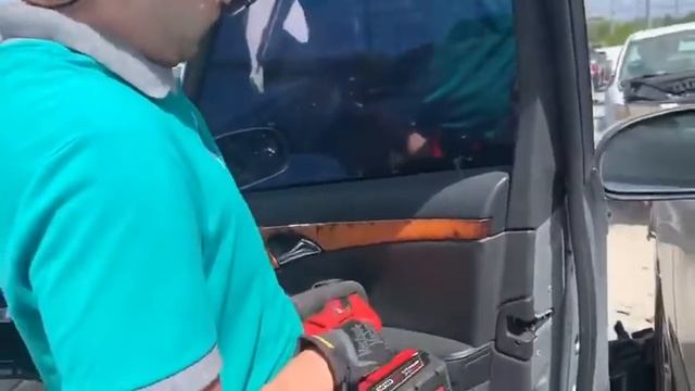Как правильно снять дерево на Мерседесе W211 смотреть онлайн