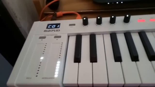 Kadence Midiplus 49 Key MIDI Keyboard Controller смотреть онлайн