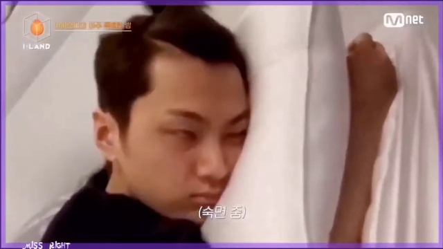 НАШ "СЕРЬЁЗНЫЙ" ПАРЕНЬ ДЖЕЙ I JAY ENHYPEN I MISS RIGHT смотреть онлайн