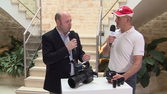 EOS C100 : Mise a jour dual pixel Canon смотреть онлайн