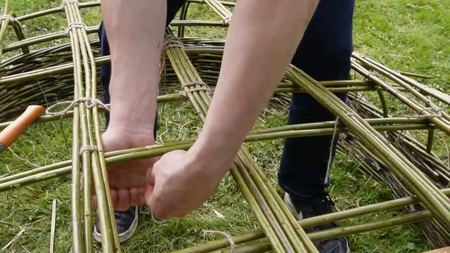 Making a Boyne Currach / Coracle смотреть онлайн