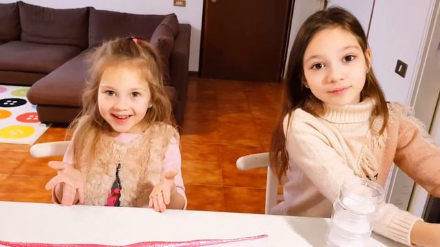 SQUISHY LA PASTA MAGICA.Слайм.Новая волшебная жевачка для рук.Сквиши мини челлендж. смотреть онлайн