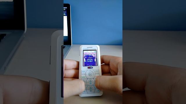 Block Breaker Deluxe and Sonic on Sagem my700X смотреть онлайн