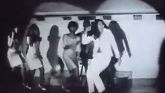 Ike & Tina Turner - River Deep Mountain High (original 1966 promo, edited) смотреть онлайн