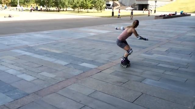 Ролики купить. Начальный Фрискейт на роликах. Занятие с Яной. Фрискейт База смотреть онлайн