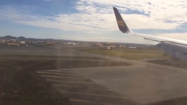 Icelandair 757 landing in Reykjavik Keflavik смотреть онлайн