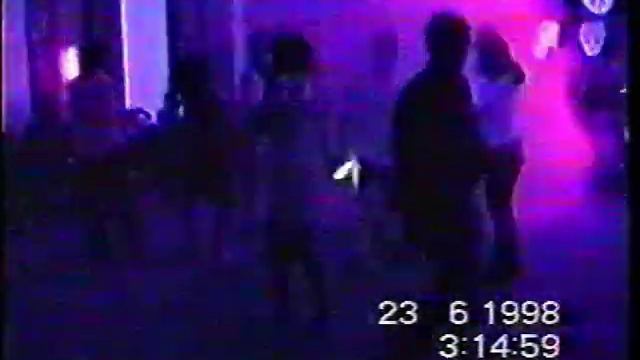 Дискотека 90-х. Выпускной вечер в школе. 22.06-23.06 1998 г. смотреть онлайн