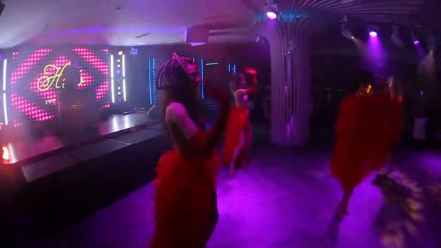 FEROMONES SHOW смотреть онлайн