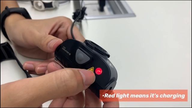 Ledlenser MH5 - Magnetic Charging With RED LED Light