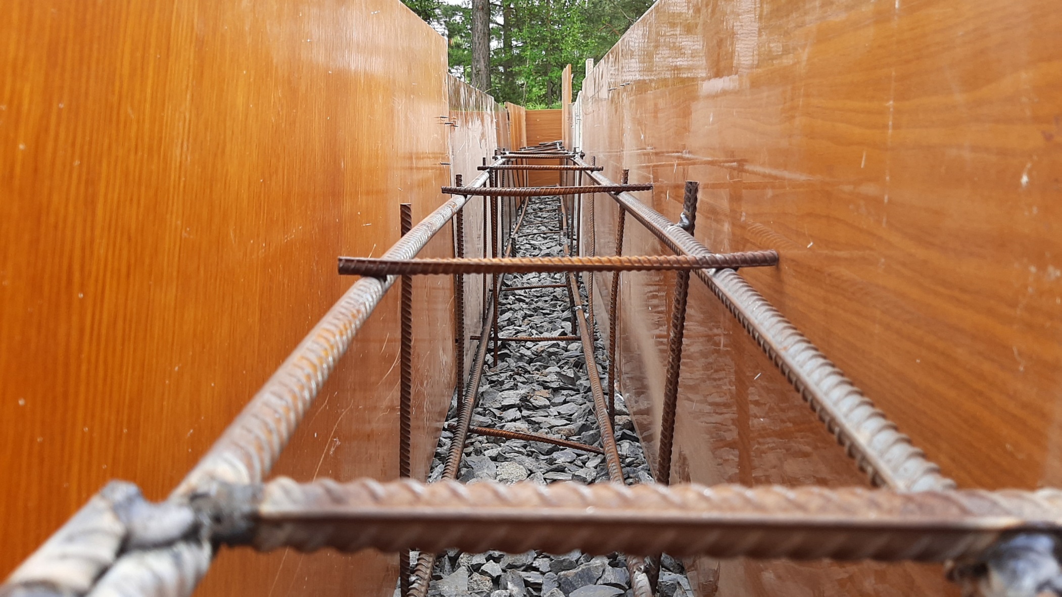 ВЕЧНЫЙ ФУНДАМЕНТ - ЭТО РЕАЛЬНО! Армирование Фундамента с НУЛЯ своими руками смотреть онлайн