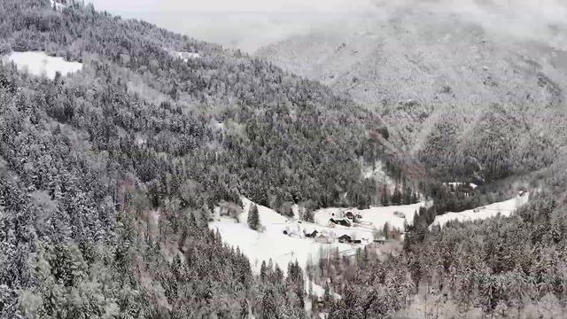 | Frost from above | Mavic 2 Pro in extreme winter conditions смотреть онлайн