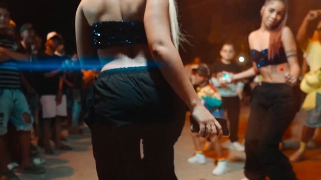La 45 - J Trons, Derek, Thony Wilson (VIDEO OFICIAL) Los Lingotes смотреть онлайн