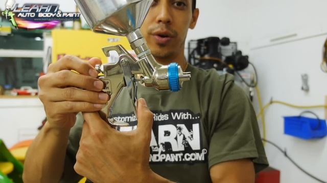 1 Tip: Adjusting Your Spray Gun - Automotive Spray Gun Setup For Painting Door Jambs смотреть онлайн