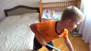 БРАТЬЯ ХОТЯТ НОВЫЕ РЮКЗАКИ. КАК УГОВОРИТЬ ПАПУ КУПИТЬ? БРОС ШОУ