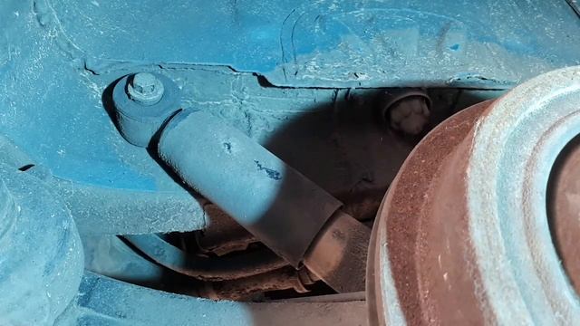 CAMBIANDO AMORTIGUADORES TRASEROS Renault смотреть онлайн