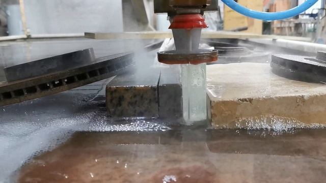 Гидроабразивная резка поликарбоната 100мм смотреть онлайн