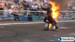 В Оренбурге прошло экстрим-шоу каскадеров