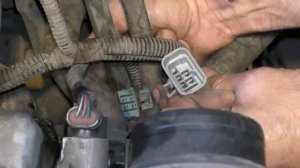 Не работает один цилиндр.Почему троит двигатель.?Компьютерная диагностика