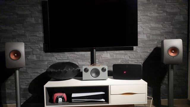 Bowers & Wilkins Formation Wedge Vs. Audio Pro C10 Vs. Sonos Five (2) смотреть онлайн